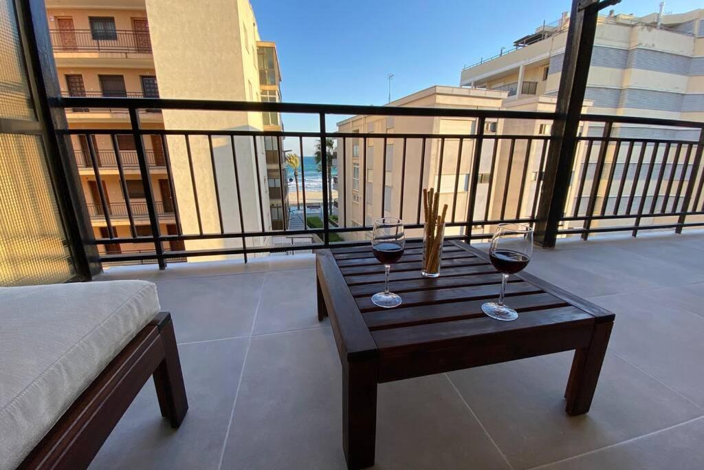 Апартаменти Amplio Apartamento Seaview Салоу Екстер'єр фото
